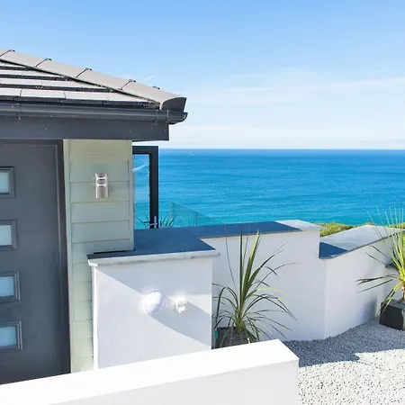 7 Atlantic Watch Apartment *